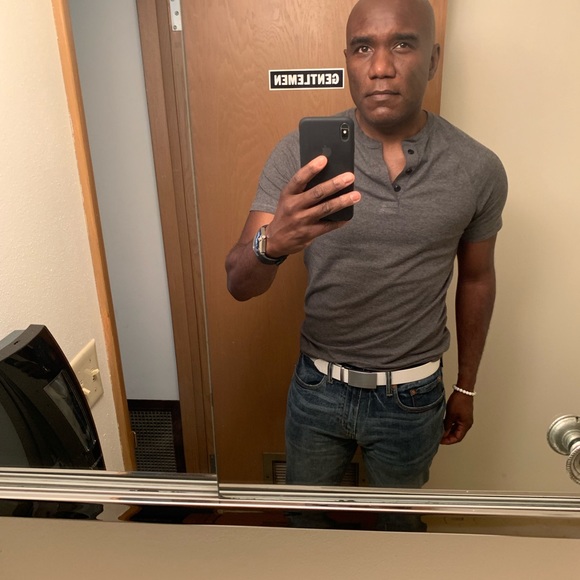 Meet your Posher, Shyron - Picture 5 of 5